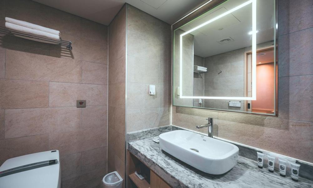 Wonju City Hotel Hyeoksin Exterior foto
